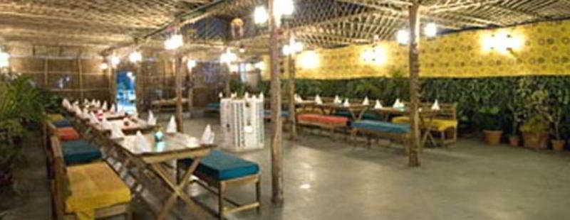 Clarks Inn, Pacific Mall Ghaziabad Exterior foto